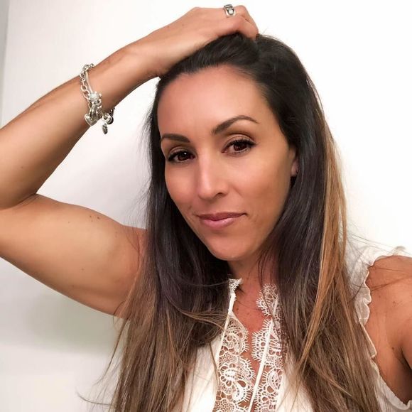 Meet your Posher, Debi - Picture 1 of 1